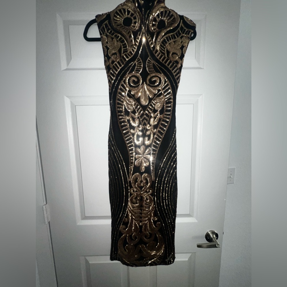 Black and Gold Windsor Midi Dress